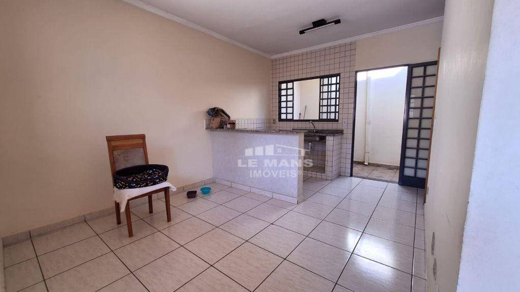 Casa à venda com 4 quartos, 150m² - Foto 15