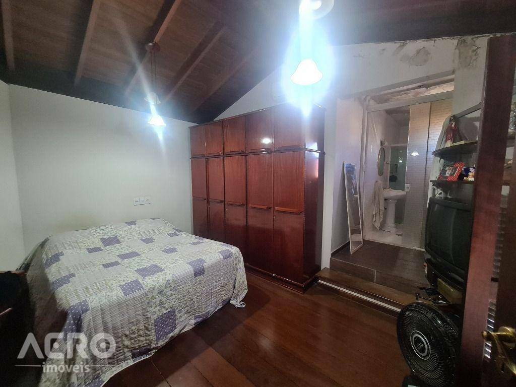 Casa de Condomínio à venda com 4 quartos, 300m² - Foto 14