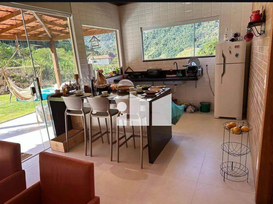 Casa à venda com 3 quartos, 143m² - Foto 9