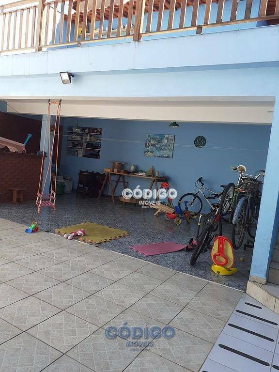 Casa à venda com 3 quartos, 300m² - Foto 5