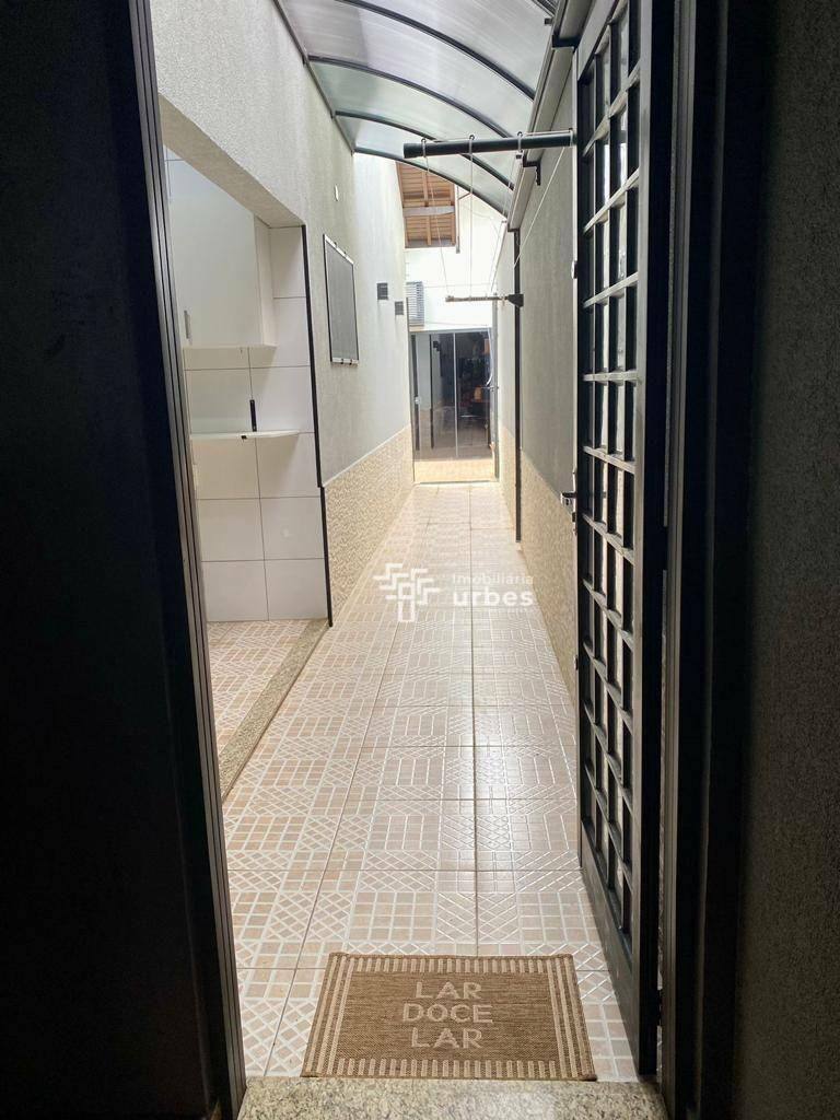 Casa à venda com 3 quartos, 200m² - Foto 25