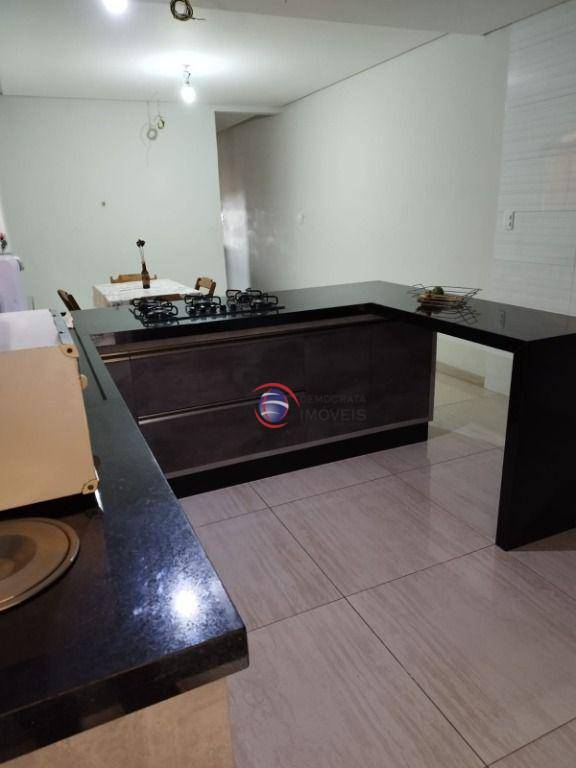 Sobrado à venda com 3 quartos, 268m² - Foto 29