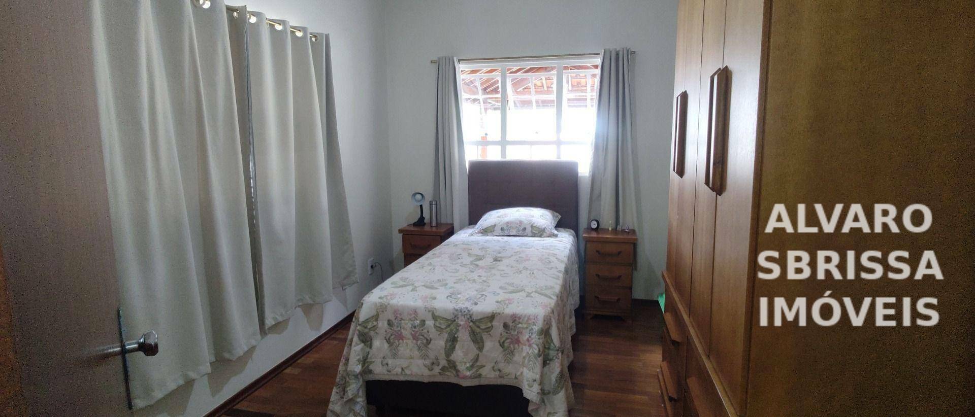 Casa à venda com 3 quartos, 255m² - Foto 9
