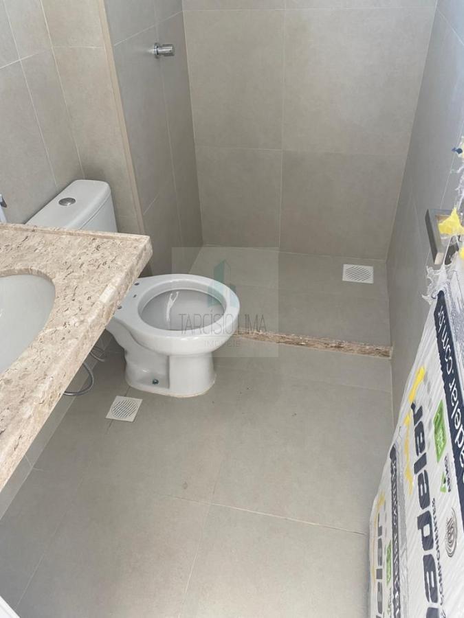 Apartamento à venda com 2 quartos, 67m² - Foto 12