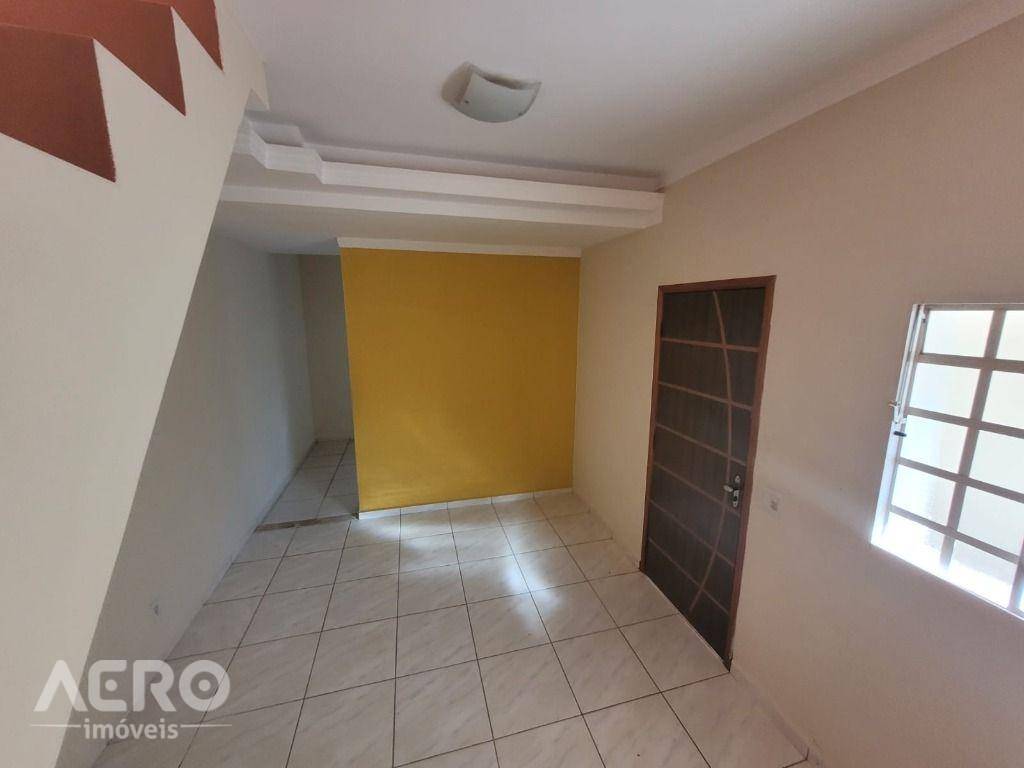 Casa à venda com 4 quartos, 170m² - Foto 12