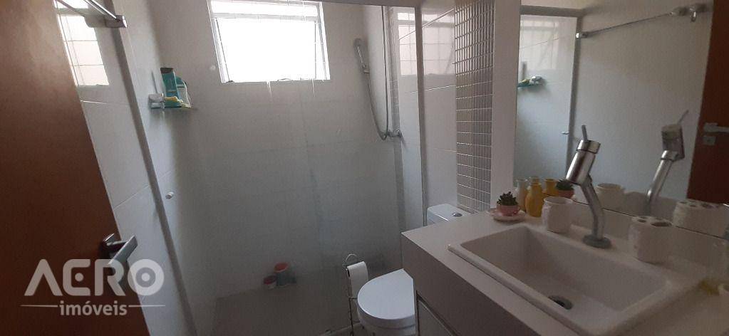 Casa à venda com 3 quartos, 169m² - Foto 28