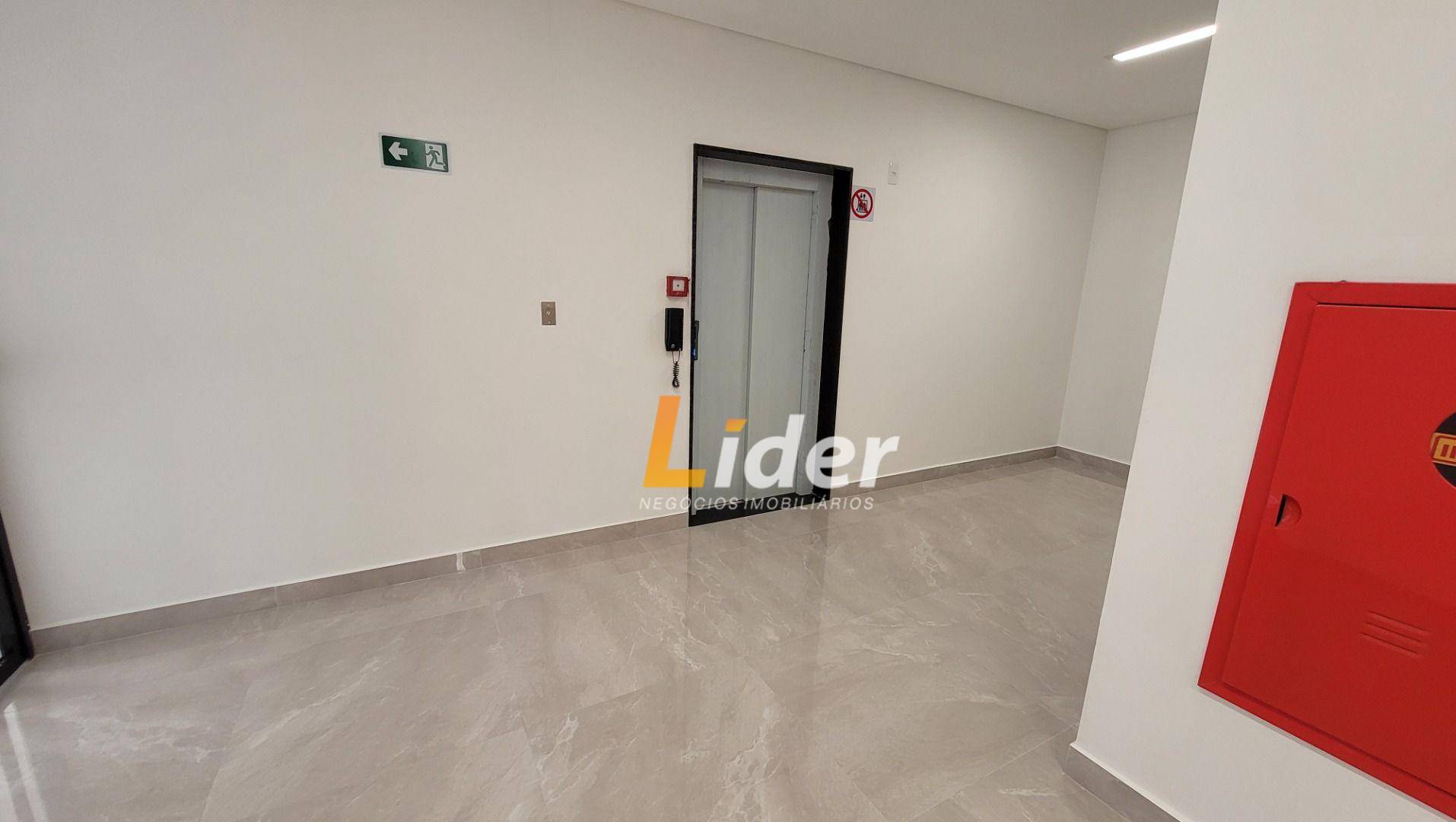 Apartamento para alugar com 2 quartos, 70m² - Foto 3