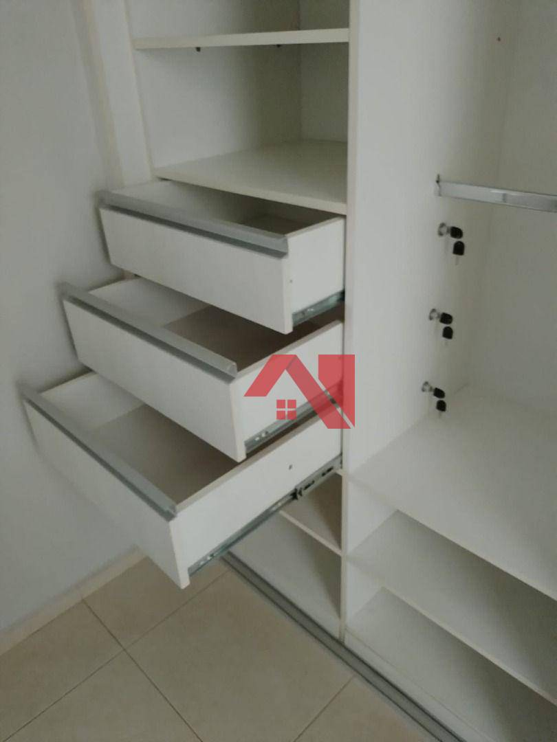 Apartamento para alugar com 3 quartos, 68m² - Foto 3