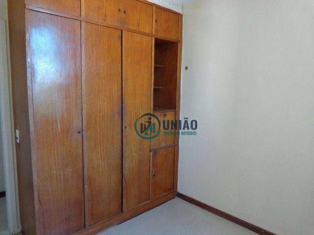 Apartamento à venda com 2 quartos, 72m² - Foto 11