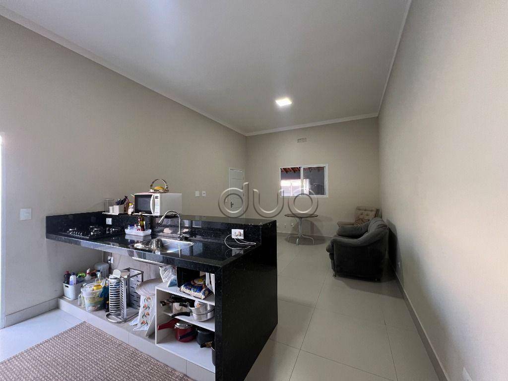 Casa à venda com 2 quartos, 120m² - Foto 4