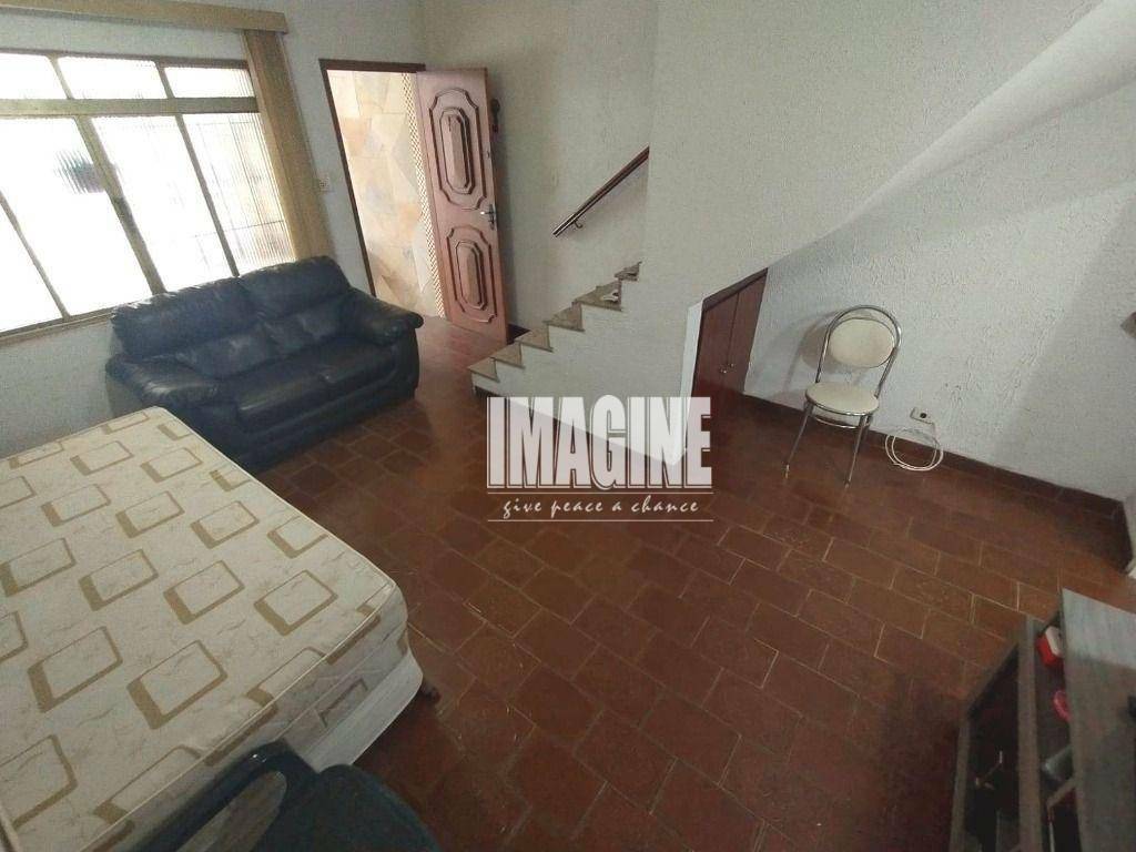 Sobrado à venda com 3 quartos, 140m² - Foto 2