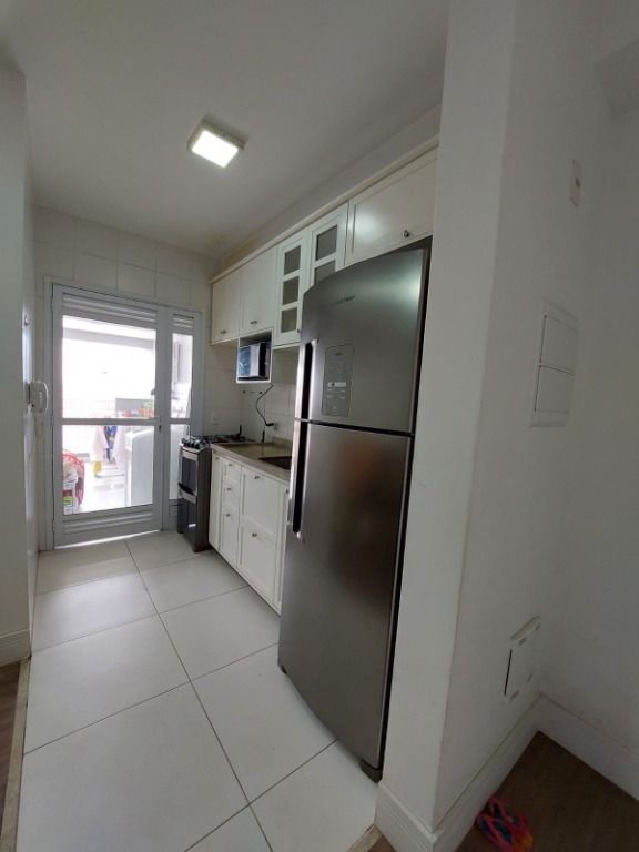 Apartamento à venda com 2 quartos, 76m² - Foto 10