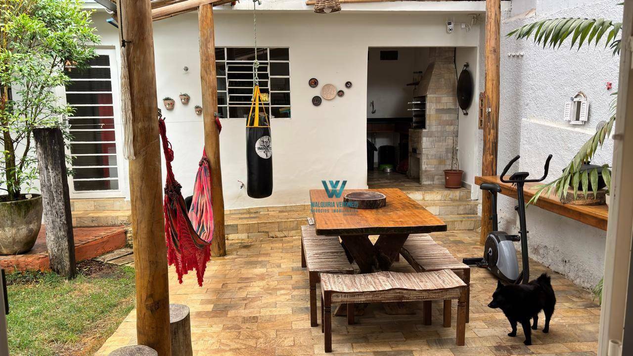 Casa à venda com 3 quartos, 173m² - Foto 14