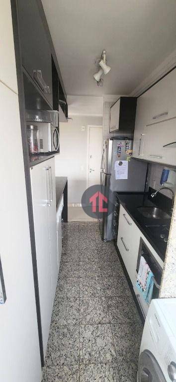 Apartamento à venda com 2 quartos, 63m² - Foto 6