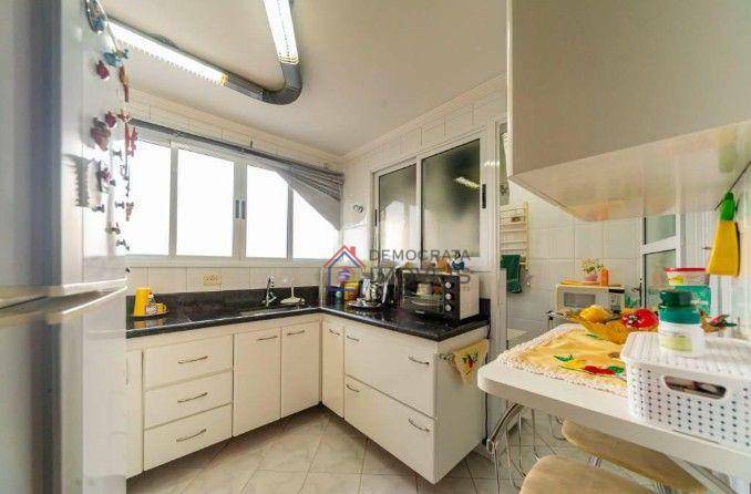 Apartamento à venda com 2 quartos, 71m² - Foto 6