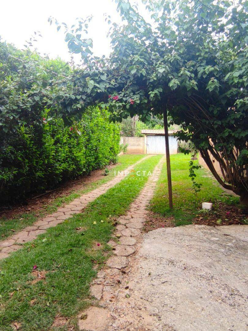 Chácara para alugar com 3 quartos, 250m² - Foto 17