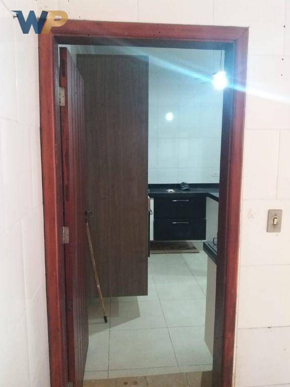 Apartamento à venda com 2 quartos, 82m² - Foto 6