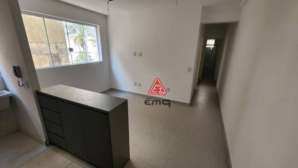 Apartamento para alugar com 2 quartos, 40m² - Foto 18