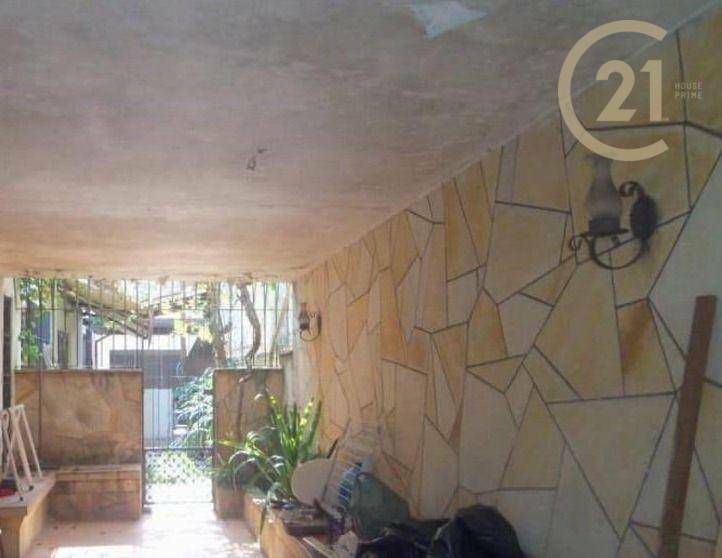 Casa de Condomínio à venda com 3 quartos, 321m² - Foto 2