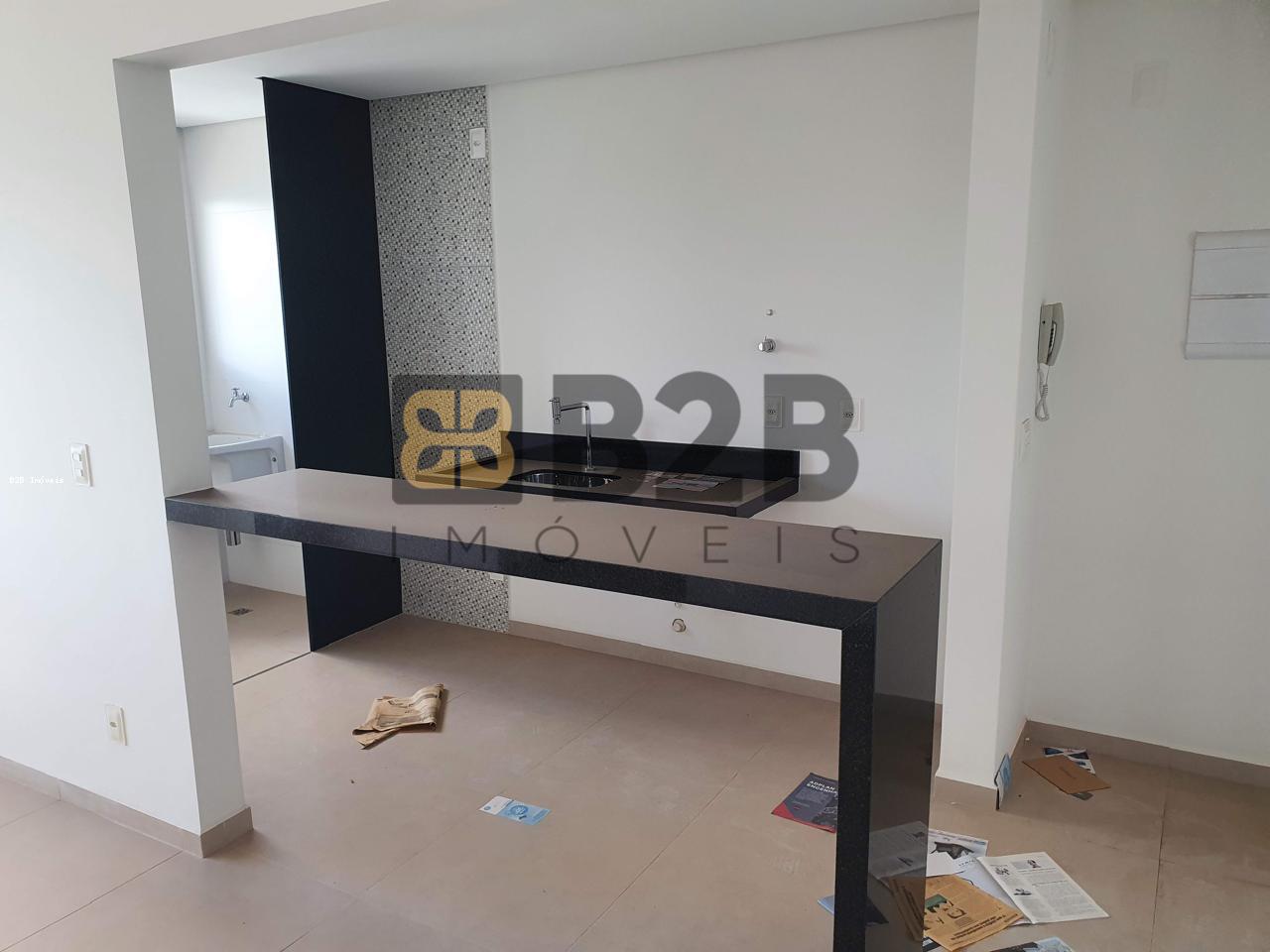 Apartamento à venda com 2 quartos, 63m² - Foto 1