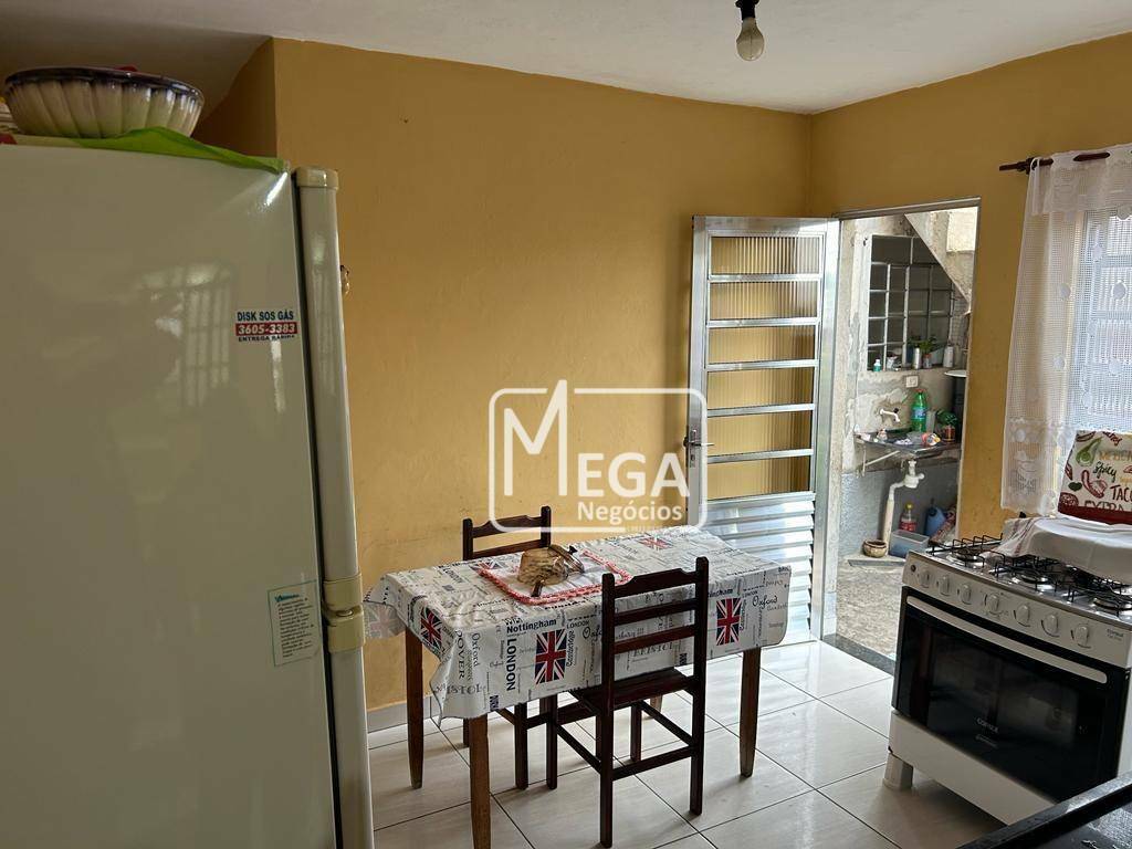 Casa à venda com 3 quartos, 160m² - Foto 3