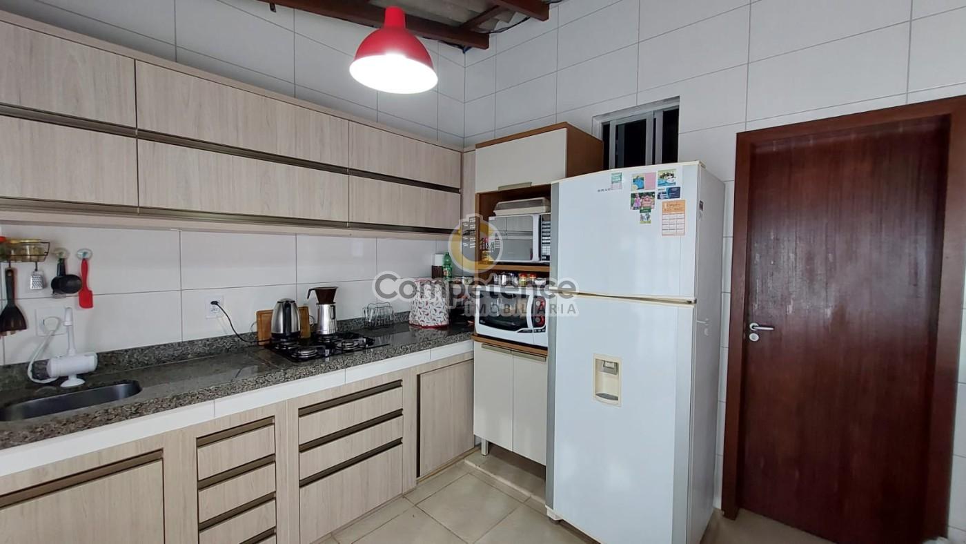 Casa à venda com 4 quartos, 184m² - Foto 34