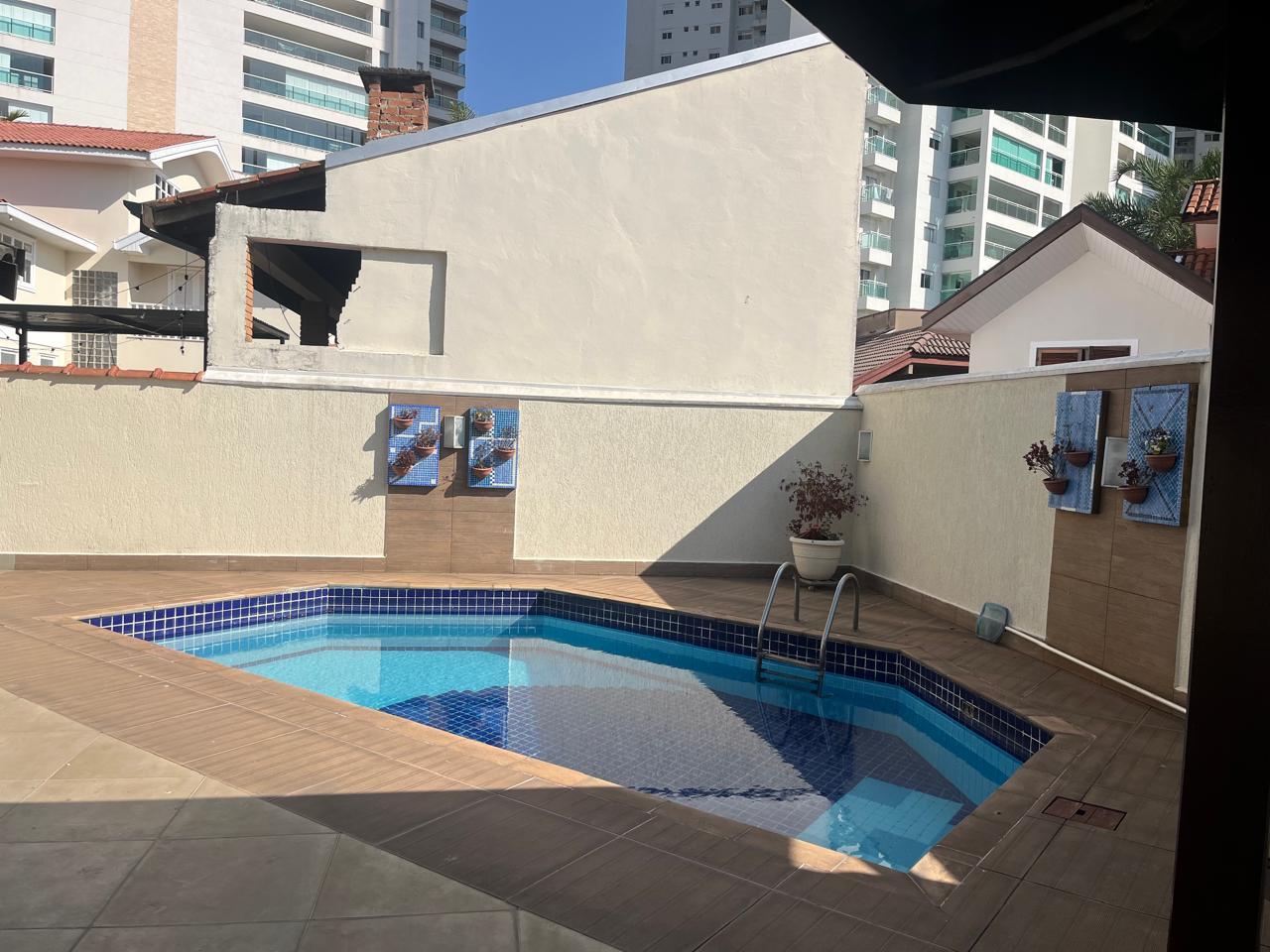 Casa de Condomínio para alugar com 4 quartos, 369m² - Foto 16