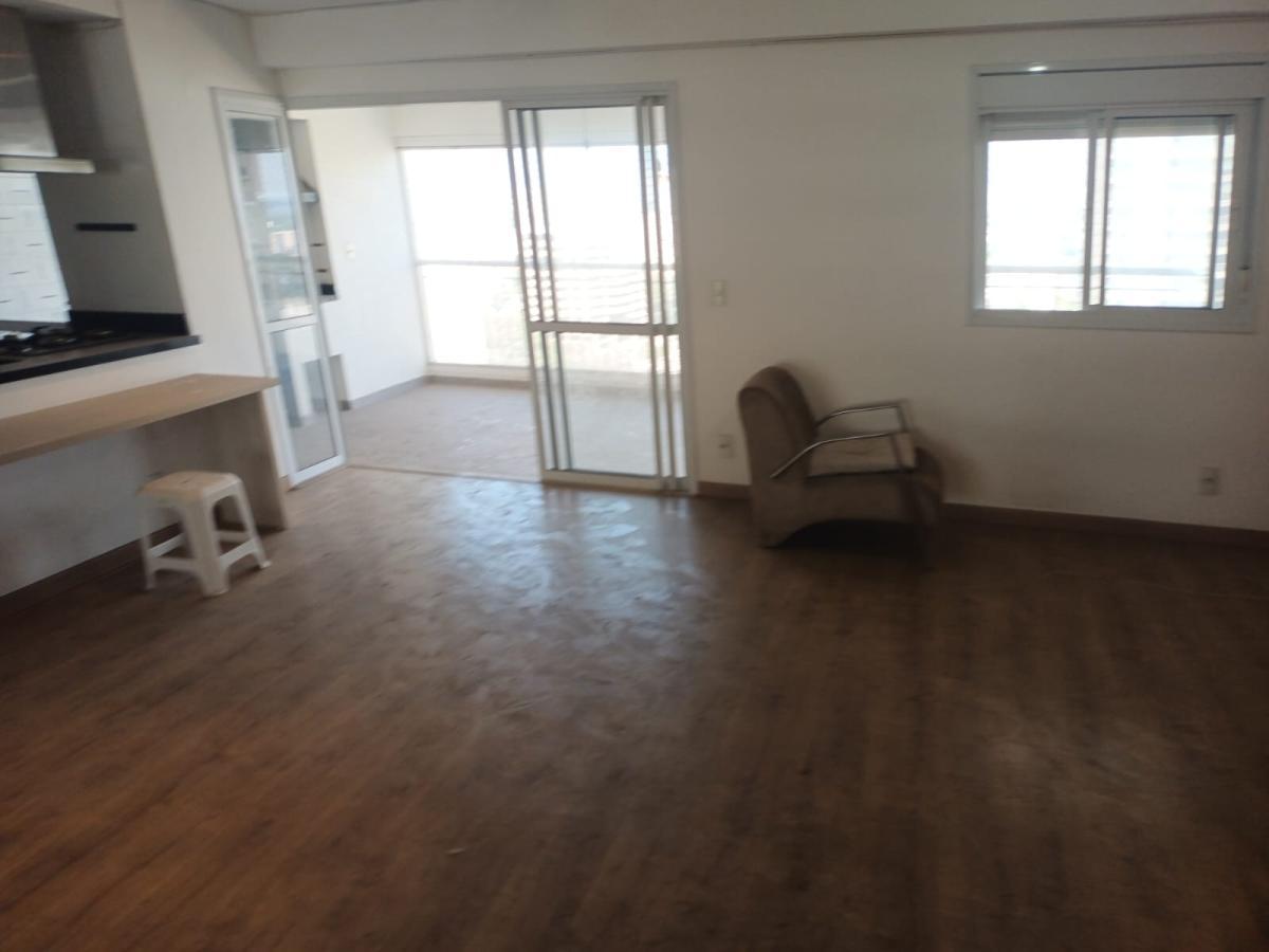 Apartamento à venda com 3 quartos, 100m² - Foto 8