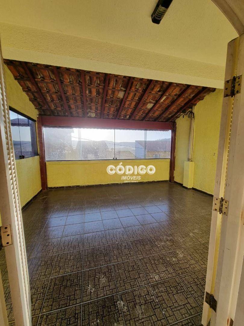 Sobrado para alugar com 3 quartos, 300m² - Foto 12