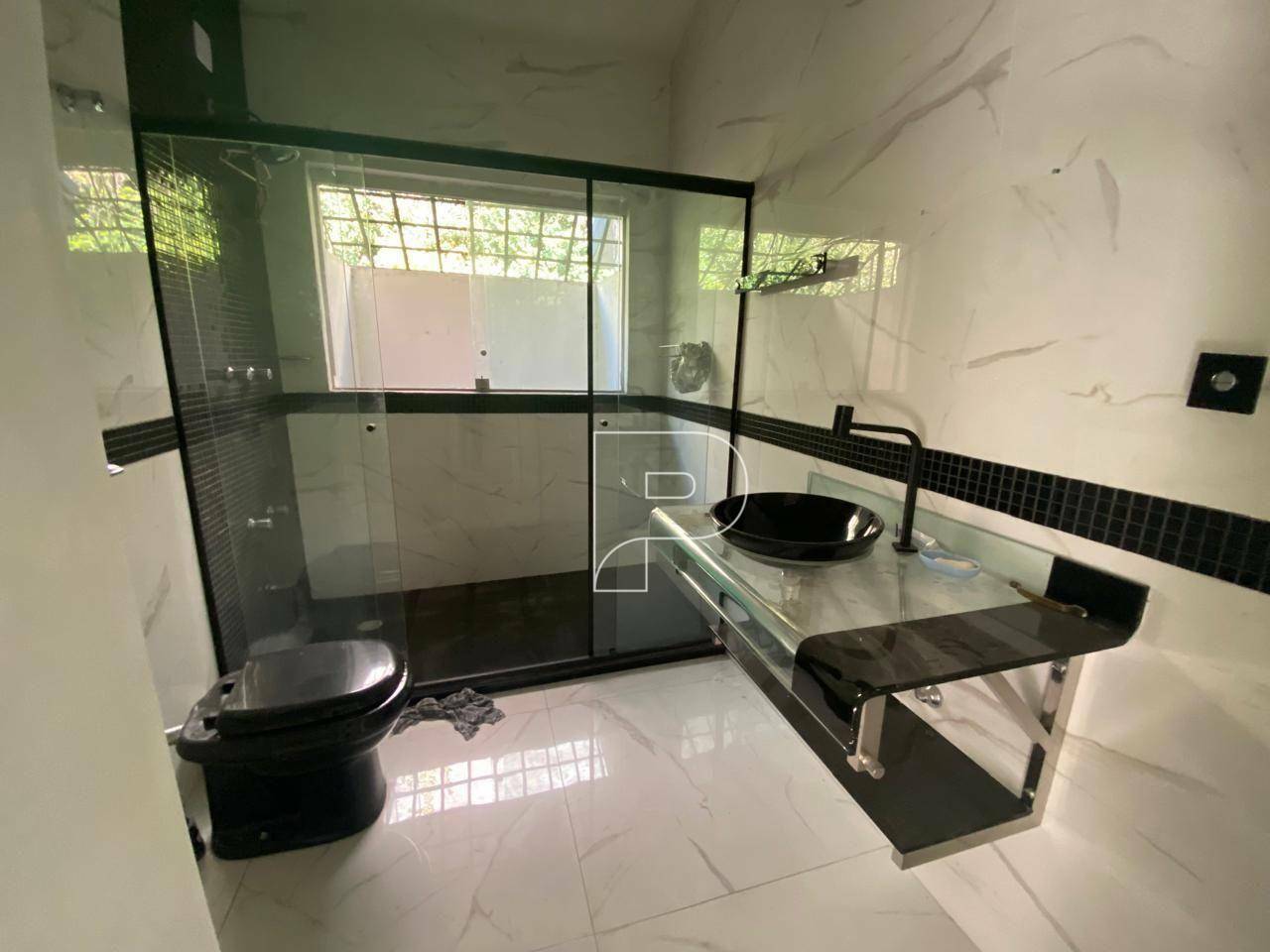 Casa de Condomínio à venda com 3 quartos, 420m² - Foto 15