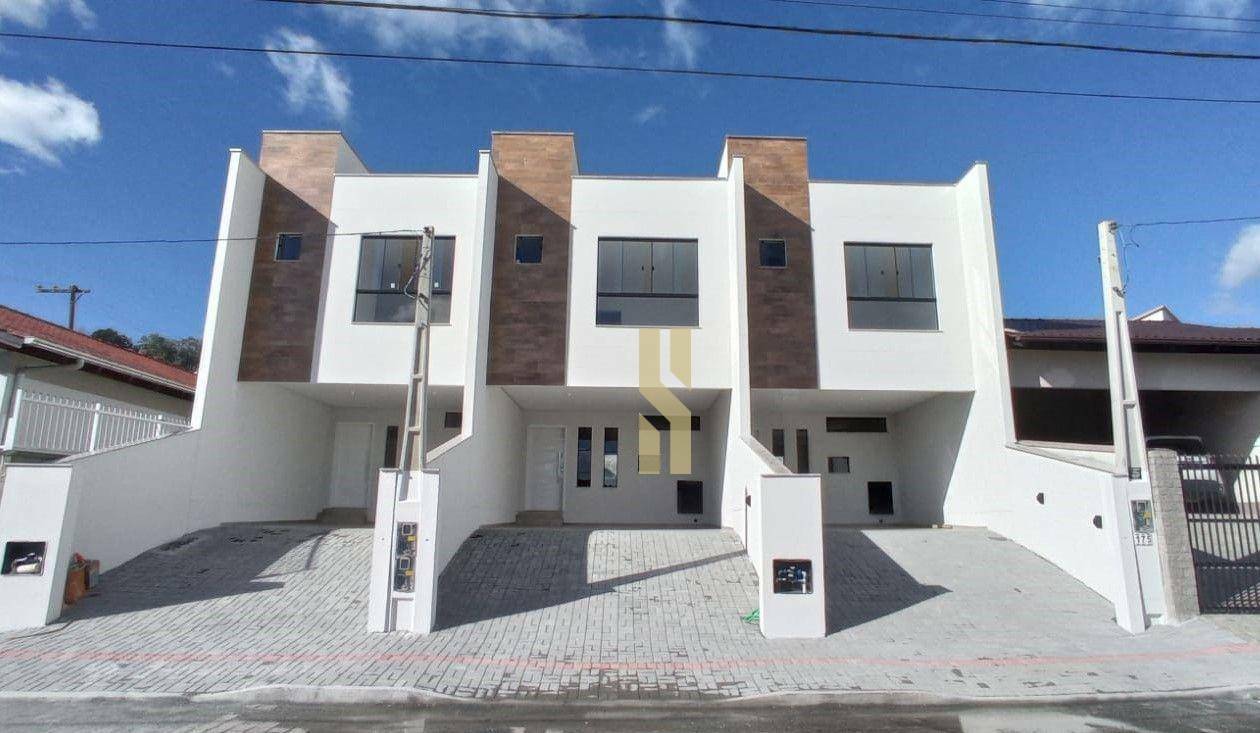 Sobrado à venda com 3 quartos, 125m² - Foto 1