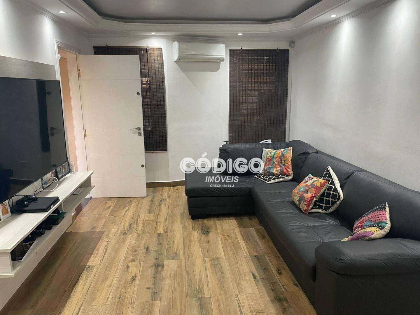 Sobrado à venda com 3 quartos, 190m² - Foto 2