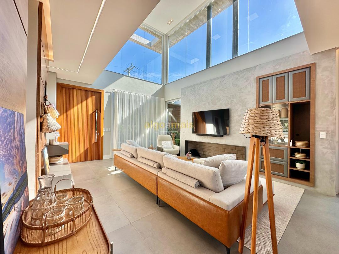 Casa de Condomínio à venda com 4 quartos, 270m² - Foto 5