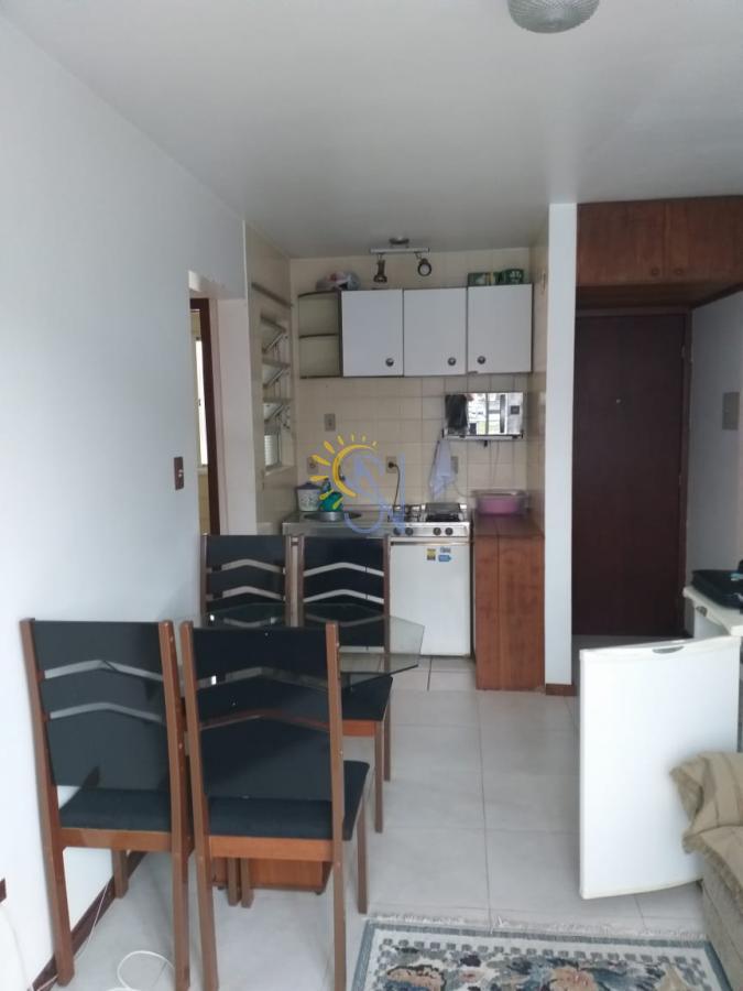 Apartamento à venda com 1 quarto, 34m² - Foto 4