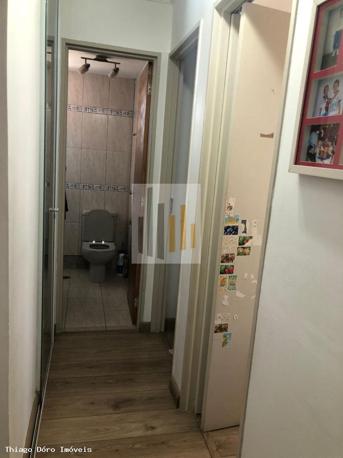 Apartamento para alugar com 2 quartos, 63m² - Foto 14