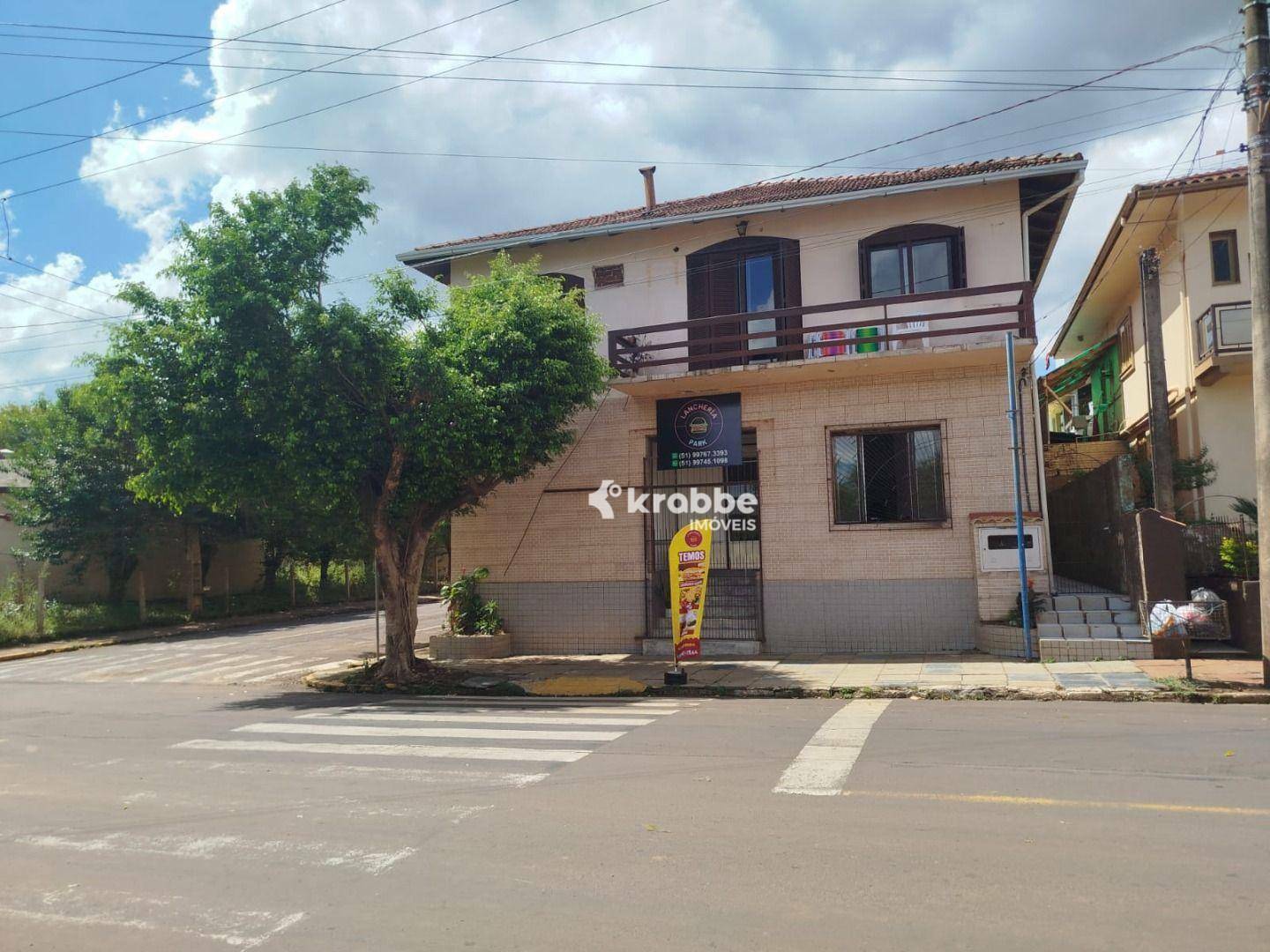 Casa à venda com 3 quartos, 159m² - Foto 1