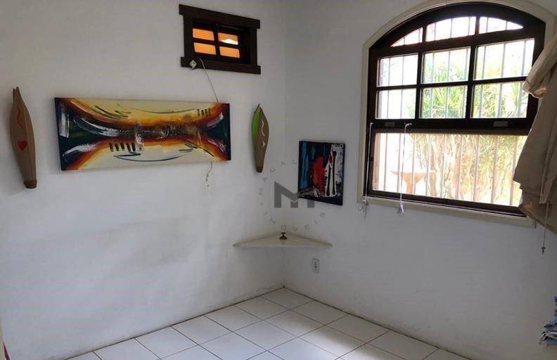 Casa à venda com 4 quartos, 200m² - Foto 13