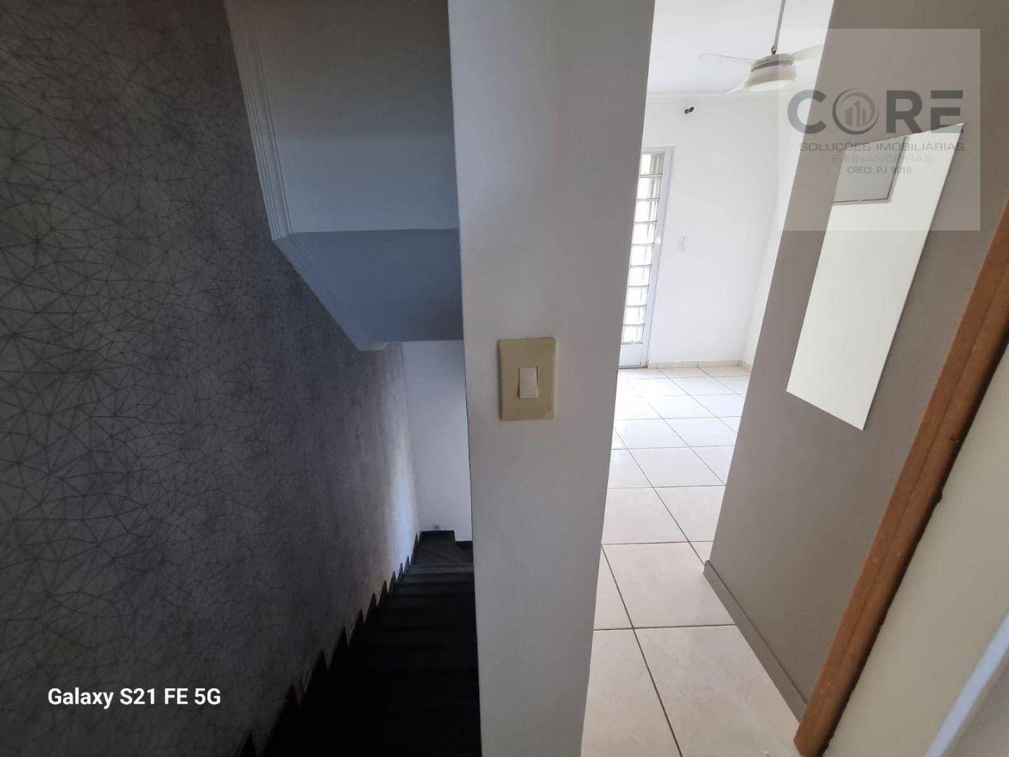 Casa à venda com 2 quartos, 64m² - Foto 26