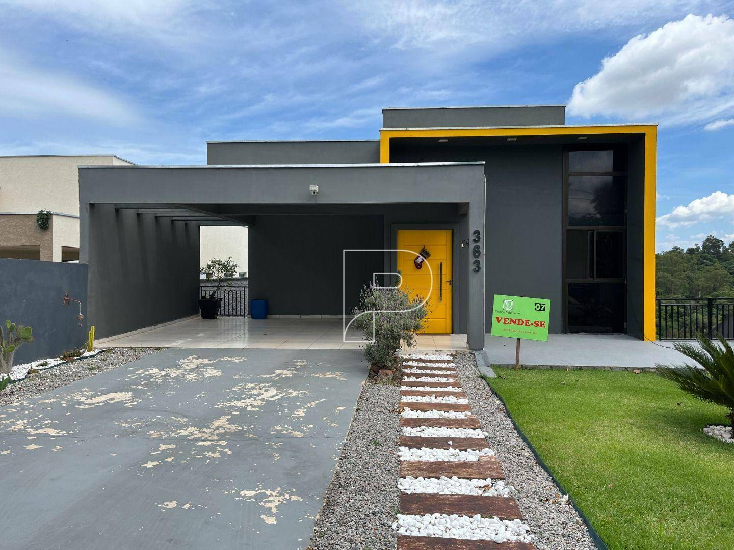 Casa de Condomínio à venda com 3 quartos, 238m² - Foto 4