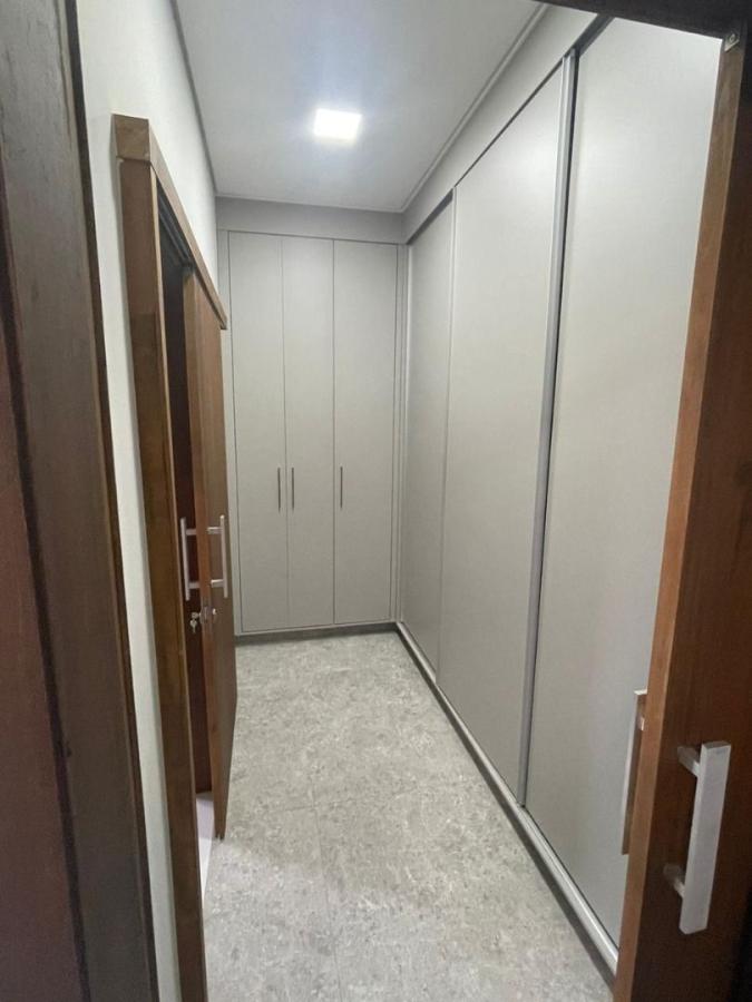 Casa à venda com 3 quartos, 211m² - Foto 9
