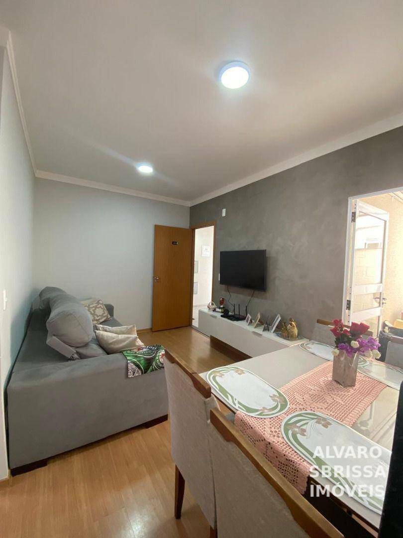 Apartamento à venda com 2 quartos, 50m² - Foto 1