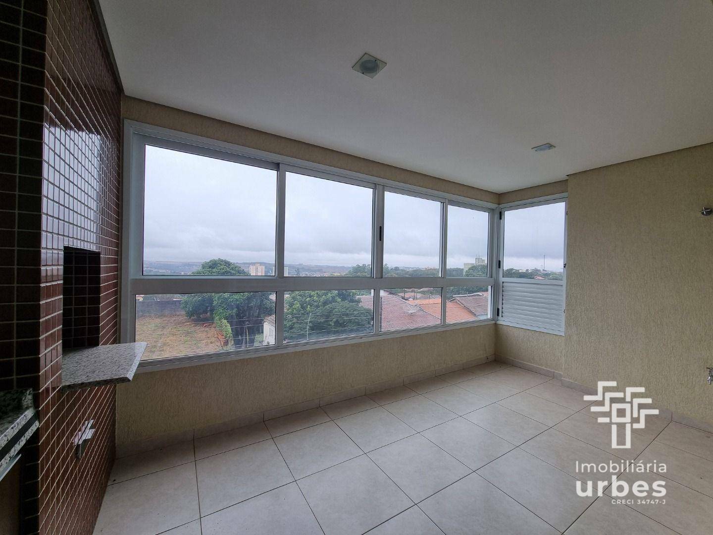 Apartamento à venda com 3 quartos, 153m² - Foto 4