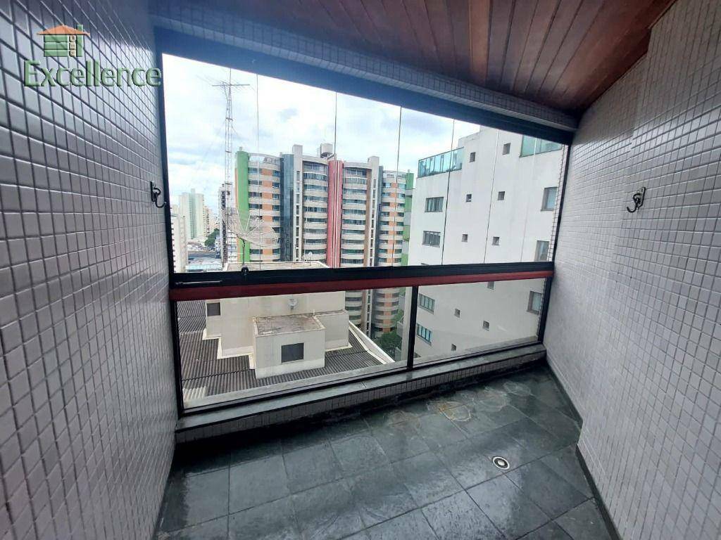 Apartamento à venda com 3 quartos, 165m² - Foto 4