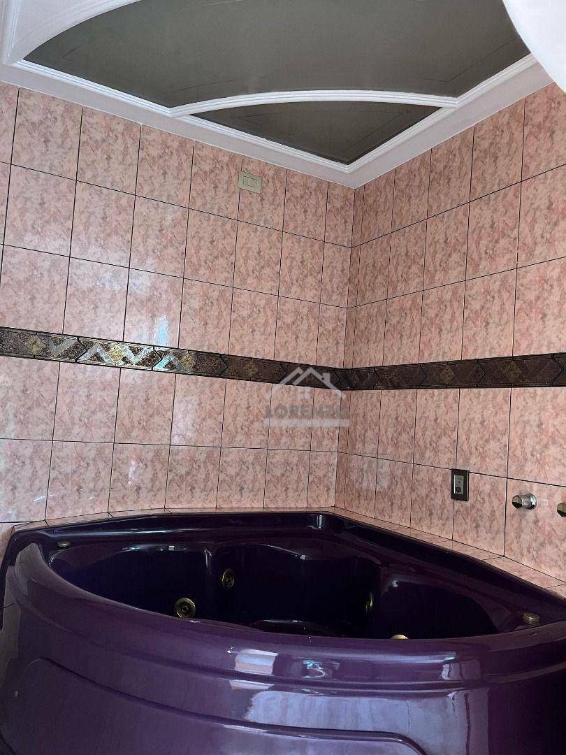 Sobrado à venda com 4 quartos, 318M2 - Foto 23