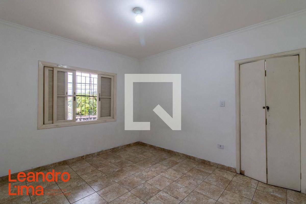 Casa para alugar com 3 quartos, 120m² - Foto 25
