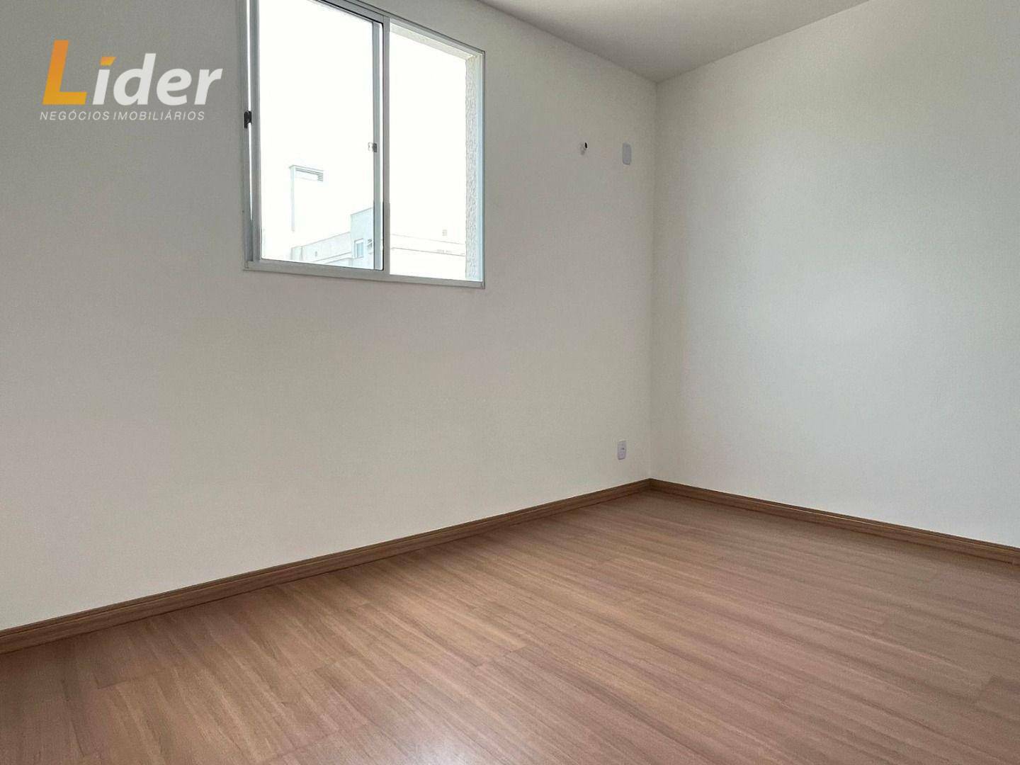 Apartamento à venda com 2 quartos, 70m² - Foto 6