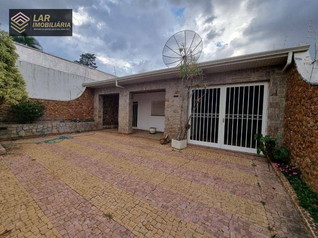 Casa à venda com 2 quartos, 160m² - Foto 1