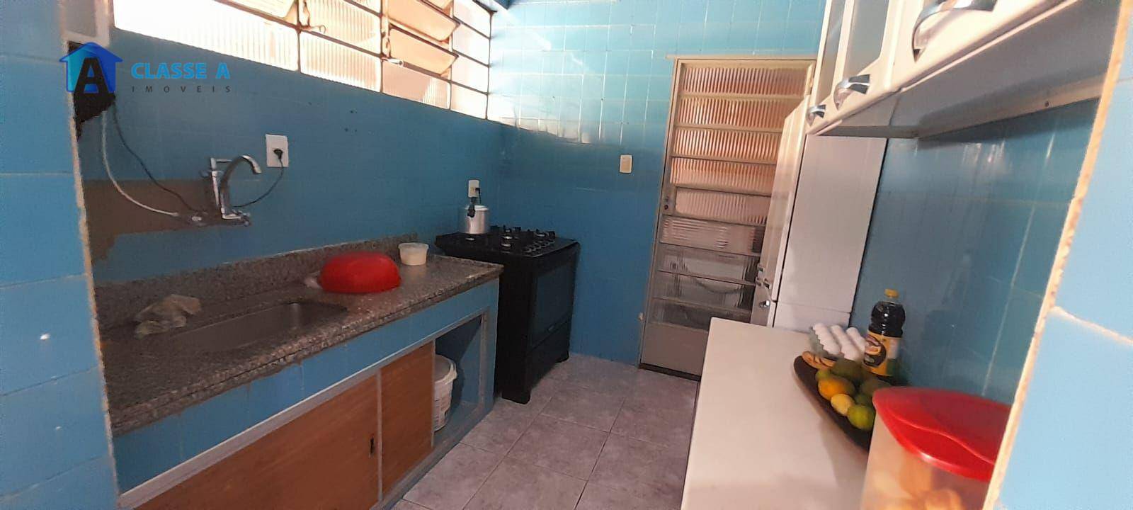 Casa à venda com 3 quartos, 60m² - Foto 15