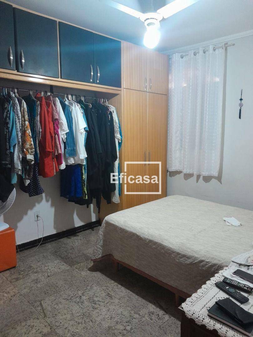 Casa à venda com 3 quartos, 270m² - Foto 12