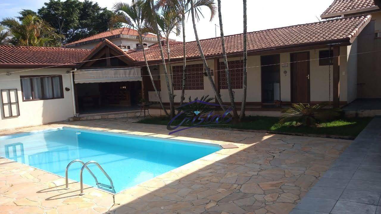 Casa de Condomínio à venda com 3 quartos, 250m² - Foto 1